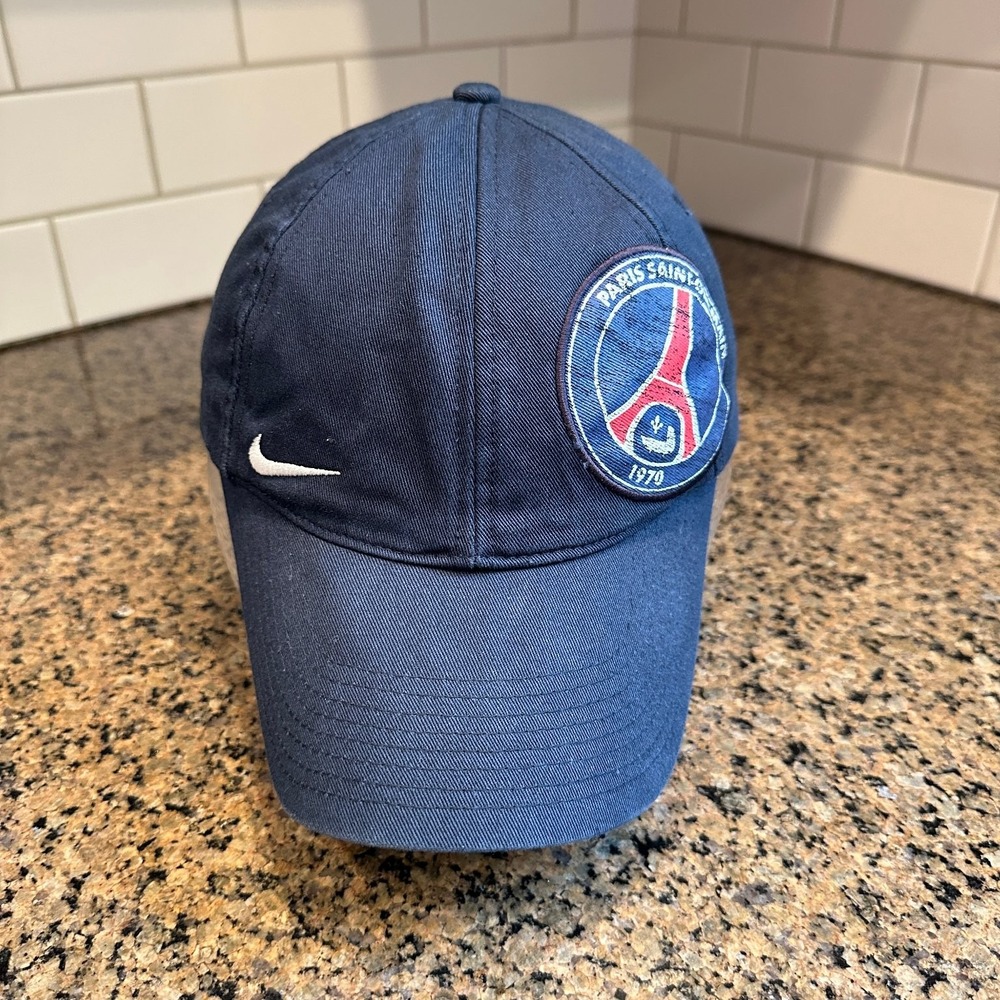 Paris Saint-Germain Nike Strapback Hat Navy PSG Soccer Cap